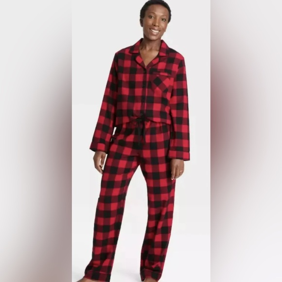 see updated listings - Picture 6 of 7